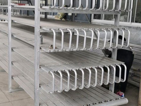 為阻止速凍擱架坍塌事故的發(fā)生應(yīng)怎樣做？